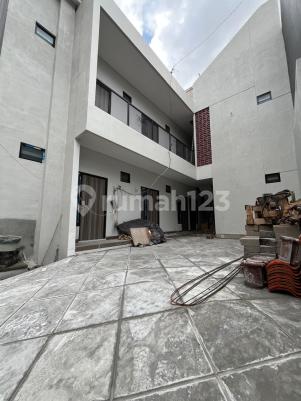 Kost Eksklusif 2 Lantai Full Furnished Seturan Caturtunggal Depok Sleman — foto 3