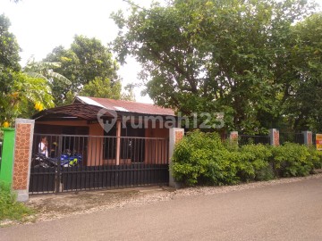 Rumah di Perumahan Undana (Taman Nostalgia) Kelapa Lima Kupang — foto 2