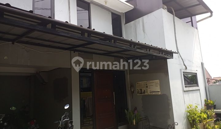 Rumah + Kos 10 Kamar di Kukusan, Dekat Gerbang UI Depok