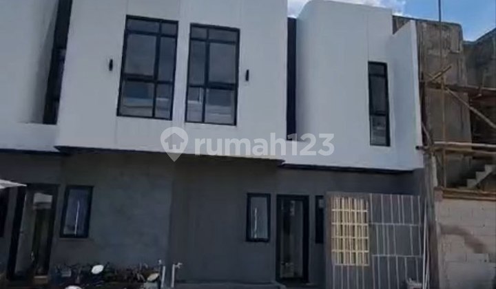 Rumah + Kos Eksklusif 12 Kamar di Mainroad Sayang, Jatinangor (Dekat UNPAD & ITB)