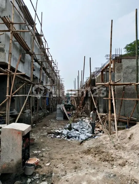 Foto Rumah Kost 12Bed Room Full Mezanin — foto 4