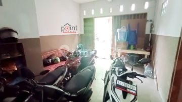 Rumah Kost dan Rumah Induk Aktif 2 Lantai dekat UNS — foto 4