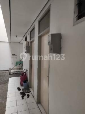 Rumah Kost Dekat Univ Maranatha di Jl. Babakan Sukaresik I, Sukagalih, Sukajadi — foto 3