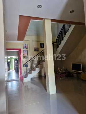 Rumah Mewah 2 Lantai di Kambu, Sangat Dekat Perkantoran dan Universitas UHO — foto 4